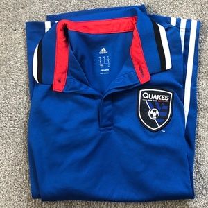 Men’s San Jose earthquake shirt.